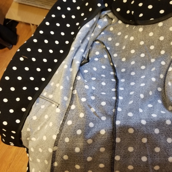Last 1π· Black & White Polka Dot Blazer - Picture 5 of 7